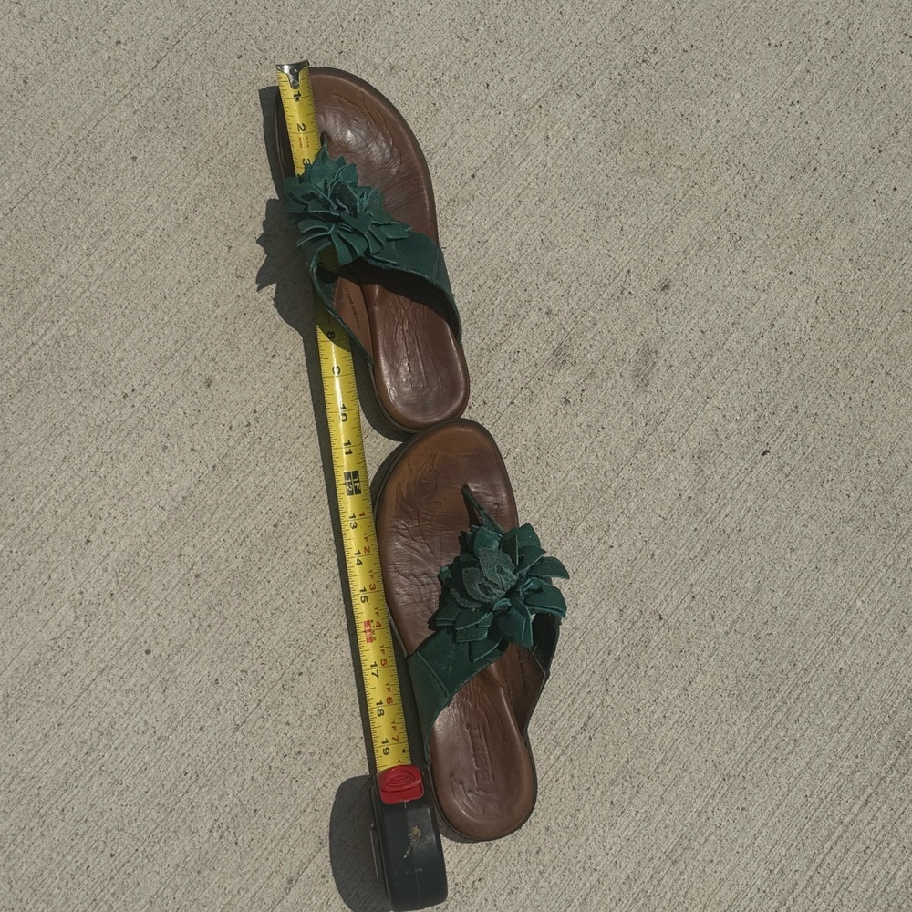 Born Flower sandals teal thong - Picture 8 of 9